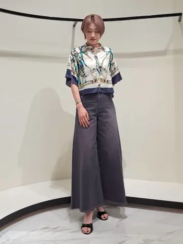 GRACE CONTINENTAL 今野　志保 コーディネート画像