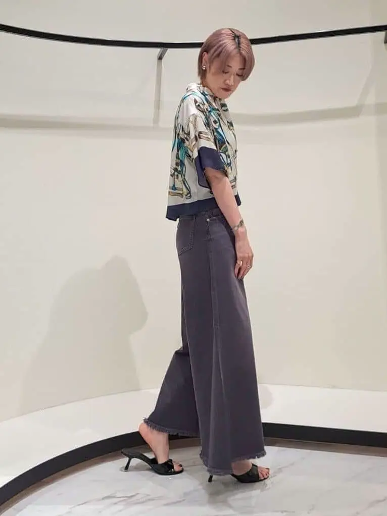 GRACE CONTINENTAL 今野　志保 コーディネート画像