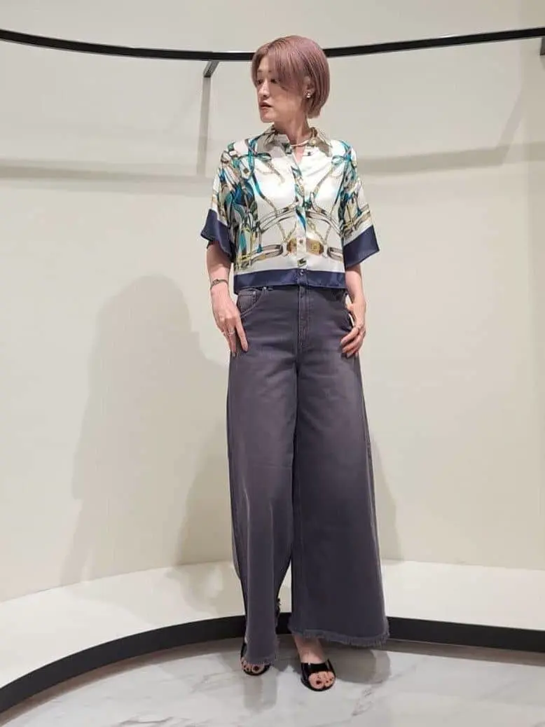 GRACE CONTINENTAL 今野　志保 コーディネート画像