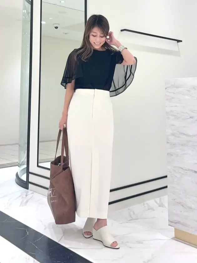 GRACE CONTINENTAL yukimi yonee コーディネート画像