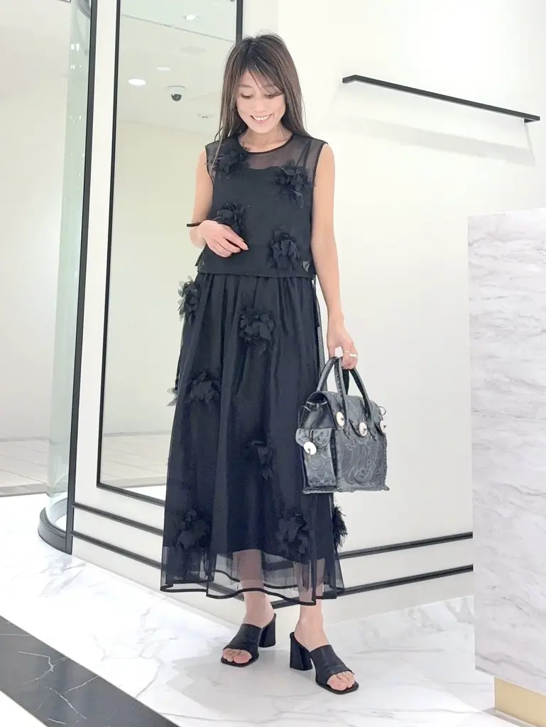 GRACE CONTINENTAL yukimi yonee コーディネート画像