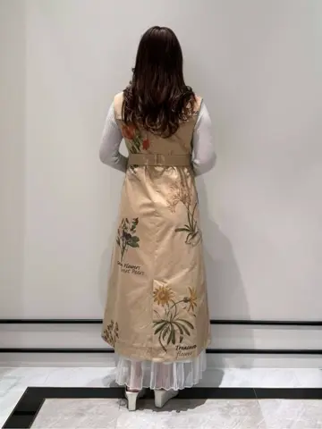 GRACE CONTINENTAL MOMOKO コーディネート画像