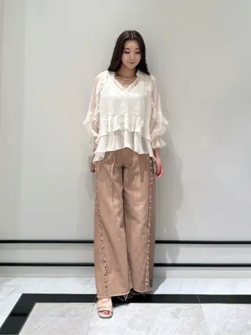 GRACE CONTINENTAL MOMOKO コーディネート画像