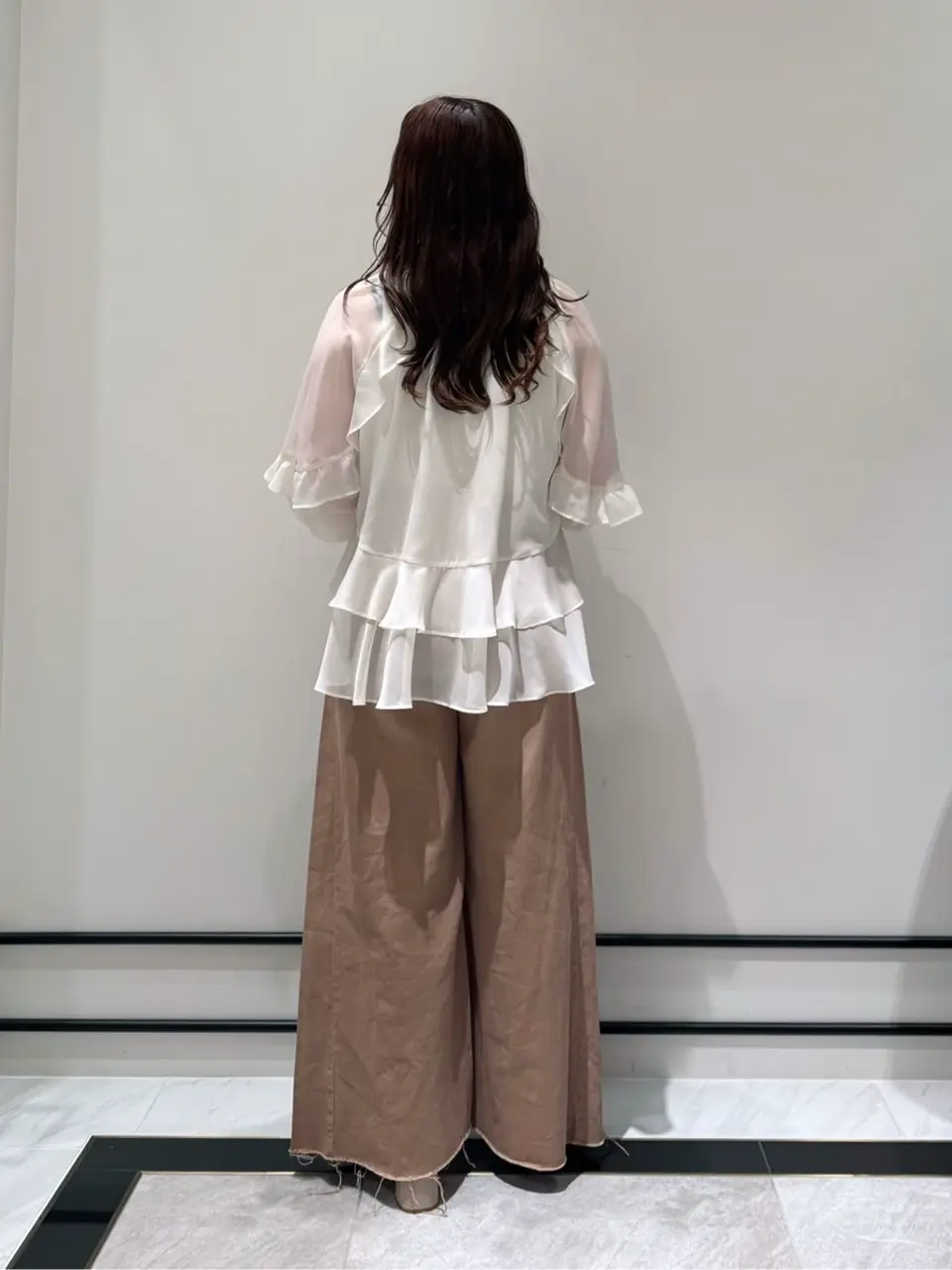 GRACE CONTINENTAL MOMOKO コーディネート画像