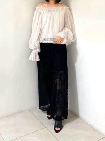 GRACE CONTINENTAL MORITA AI コーディネート画像