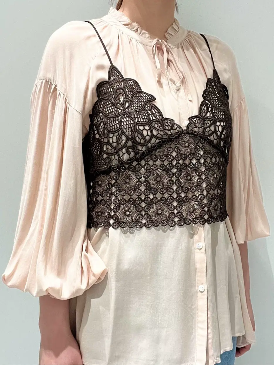 GRACE CONTINENTAL CHISAKO.S コーディネート画像