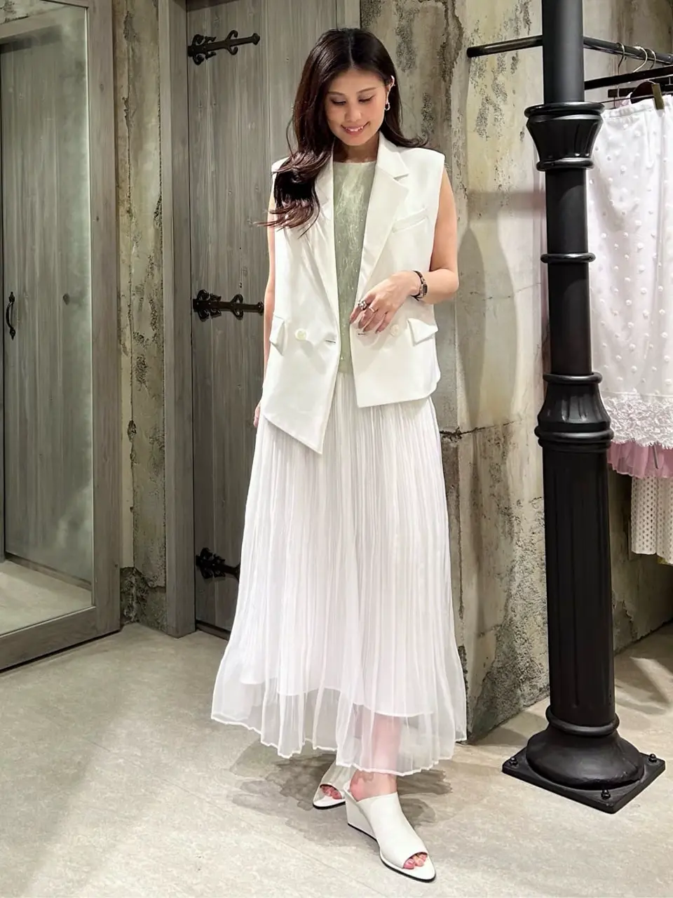 GRACE CONTINENTAL 志田　悠 コーディネート画像