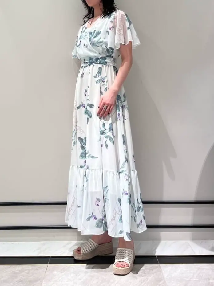 GRACE CONTINENTAL OZAWA コーディネート画像