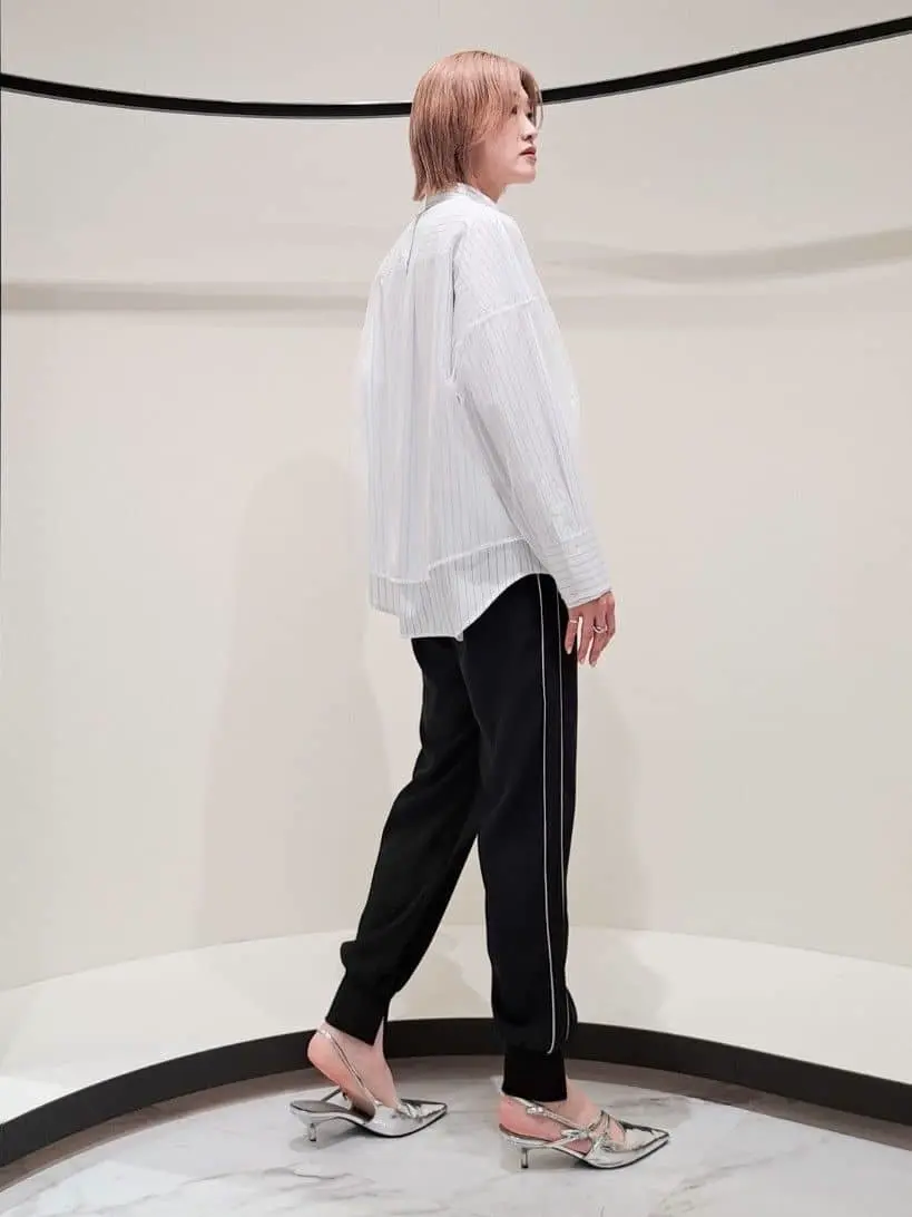 GRACE CONTINENTAL 今野　志保 コーディネート画像