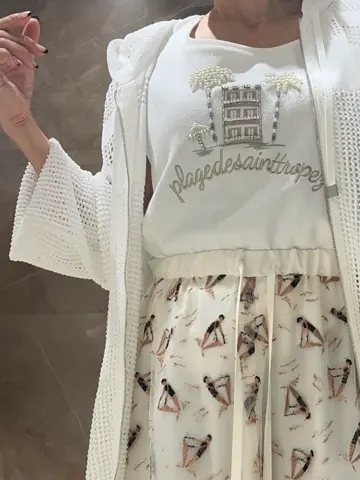 GRACE CONTINENTAL 穐山　香織 コーディネート画像