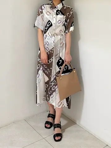 GRACE CONTINENTAL MORITA AI コーディネート画像