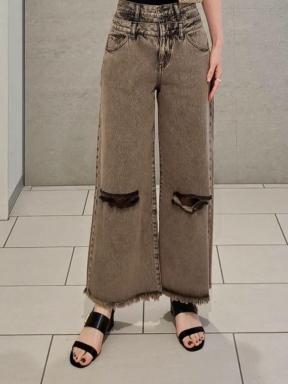 GRACE CONTINENTAL 今野　志保 コーディネート画像