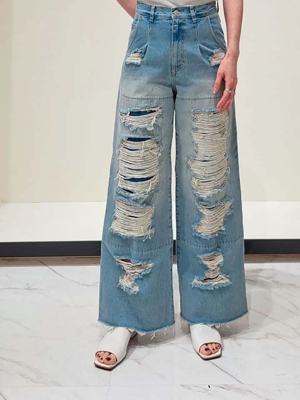 GRACE CONTINENTAL 今野　志保 コーディネート画像