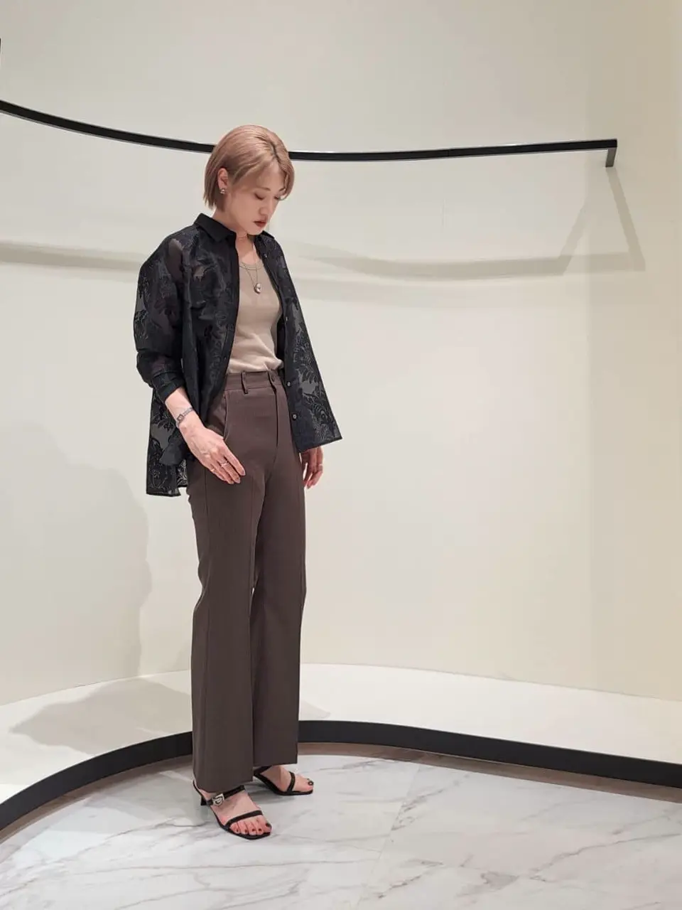 GRACE CONTINENTAL 今野　志保 コーディネート画像