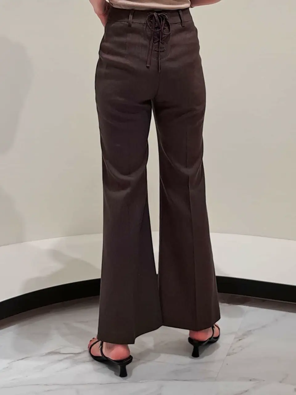 GRACE CONTINENTAL 今野　志保 コーディネート画像