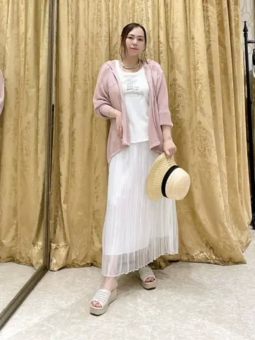 GRACE CONTINENTAL 泉　敦子 コーディネート画像