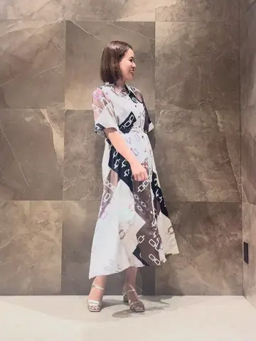 GRACE CONTINENTAL 穐山　香織 コーディネート画像