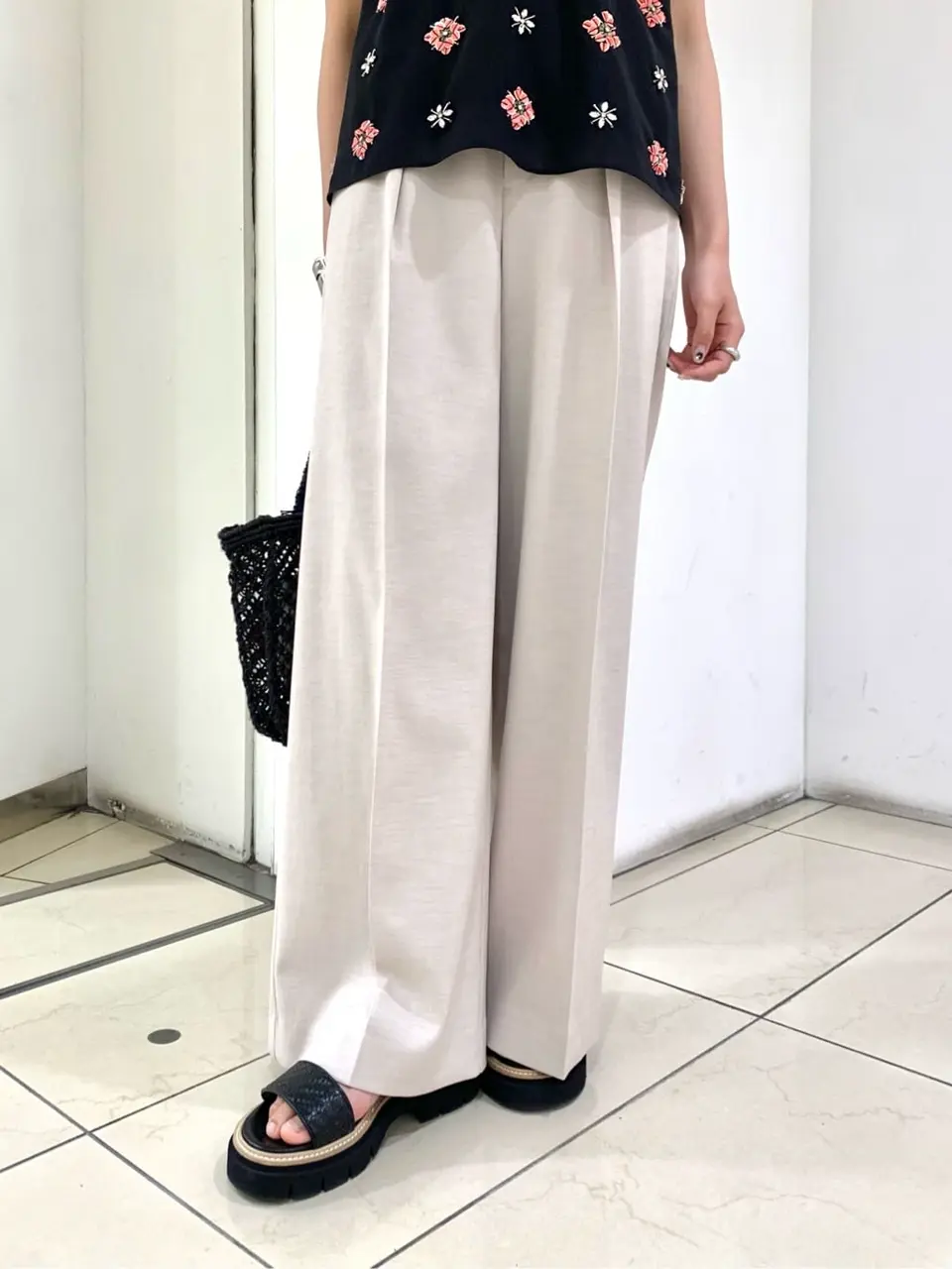 GRACE CONTINENTAL haruka iwasaki コーディネート画像