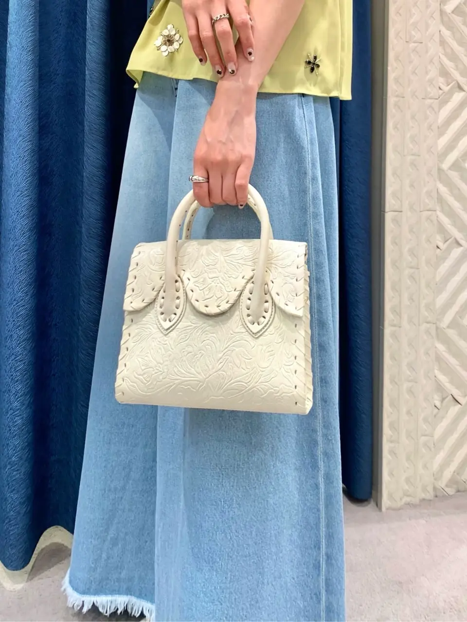 GRACE CONTINENTAL haruka iwasaki コーディネート画像