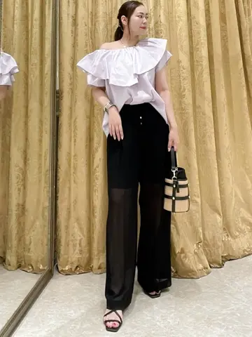 GRACE CONTINENTAL 泉　敦子 コーディネート画像