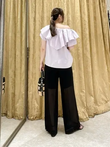 GRACE CONTINENTAL 泉　敦子 コーディネート画像