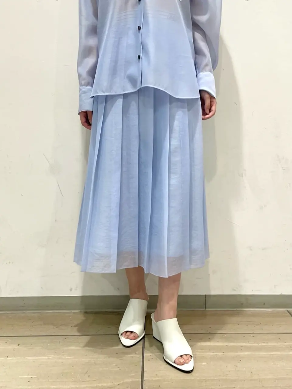 GRACE CONTINENTAL yoshi コーディネート画像