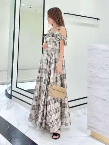 GRACE CONTINENTAL yukimi yonee コーディネート画像