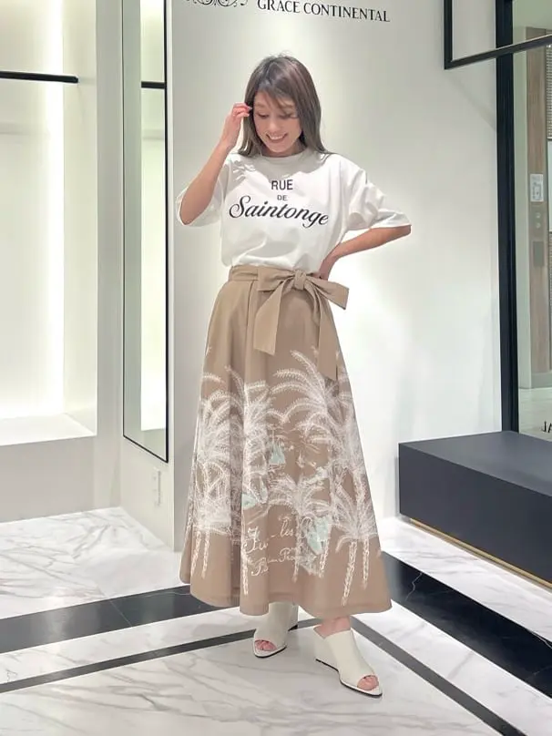 GRACE CONTINENTAL yukimi yonee コーディネート画像