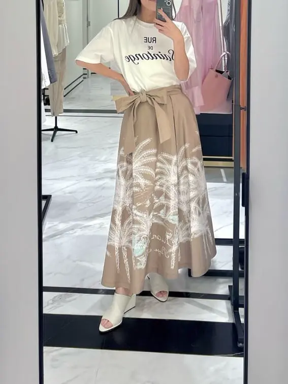 GRACE CONTINENTAL yukimi yonee コーディネート画像