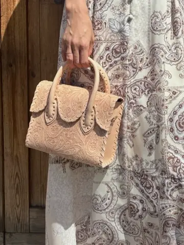 GRACE CONTINENTAL yukimi yonee コーディネート画像