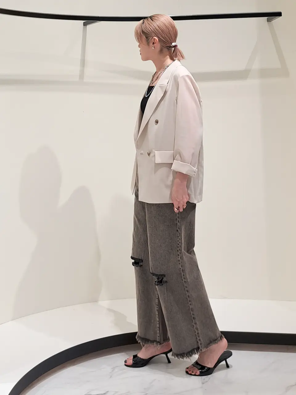 GRACE CONTINENTAL 今野　志保 コーディネート画像