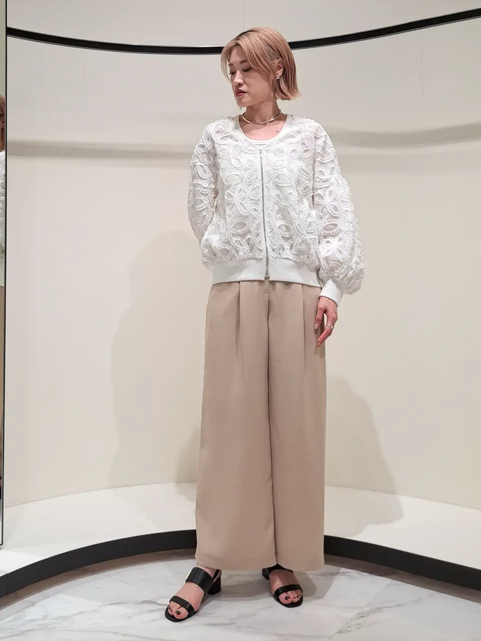 GRACE CONTINENTAL 今野　志保 コーディネート画像