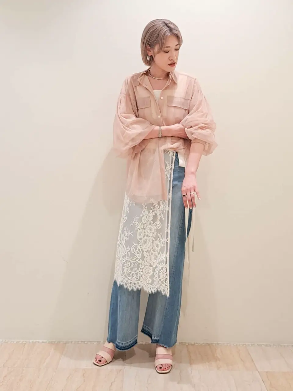 GRACE CONTINENTAL 今野　志保 コーディネート画像