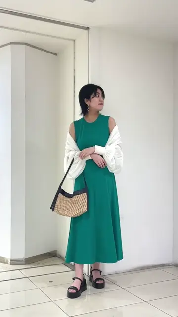 GRACE CONTINENTAL yoshi コーディネート画像