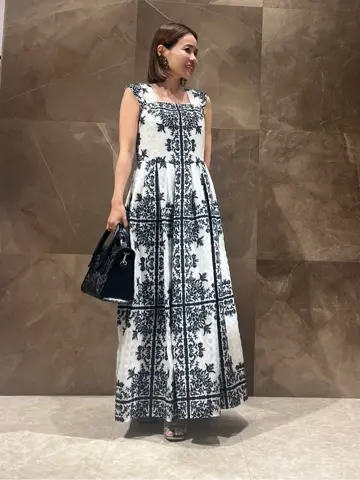 GRACE CONTINENTAL 穐山　香織 コーディネート画像