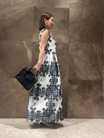 GRACE CONTINENTAL 穐山　香織 コーディネート画像