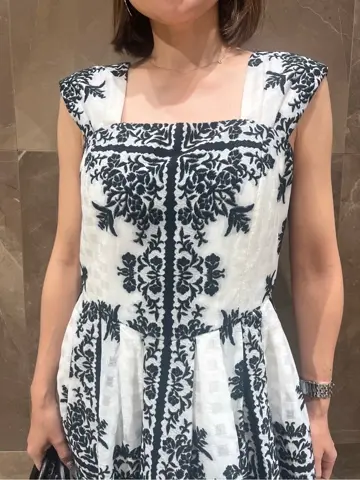 GRACE CONTINENTAL 穐山　香織 コーディネート画像