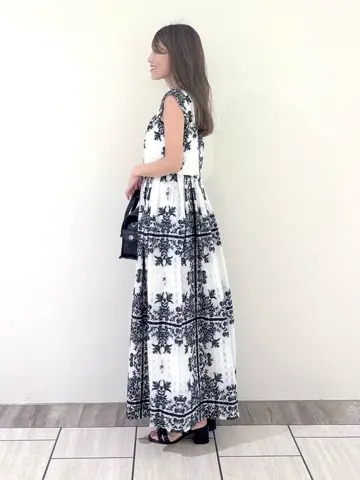 GRACE CONTINENTAL yukimi yonee コーディネート画像