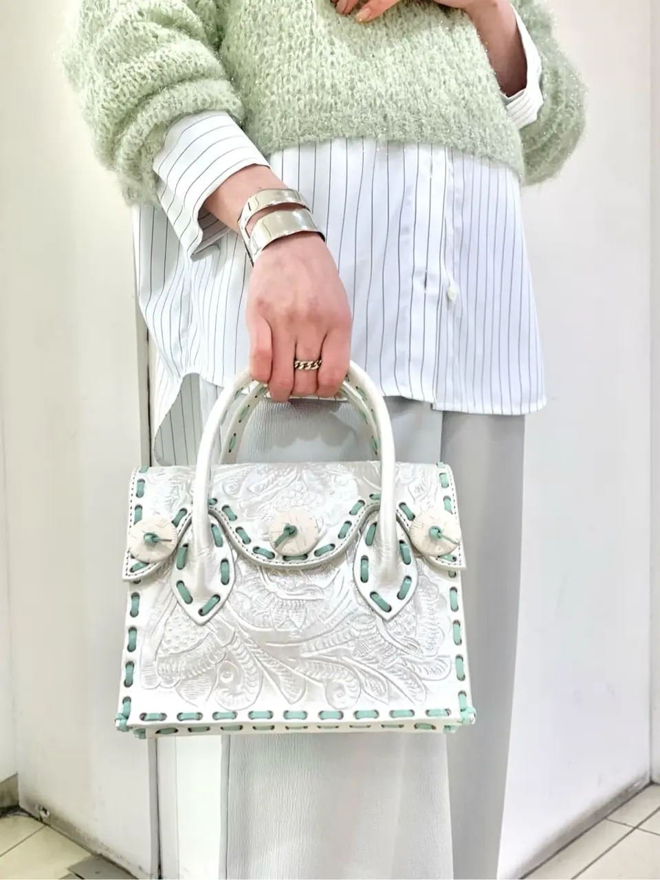 GRACE CONTINENTAL haruka iwasaki コーディネート画像