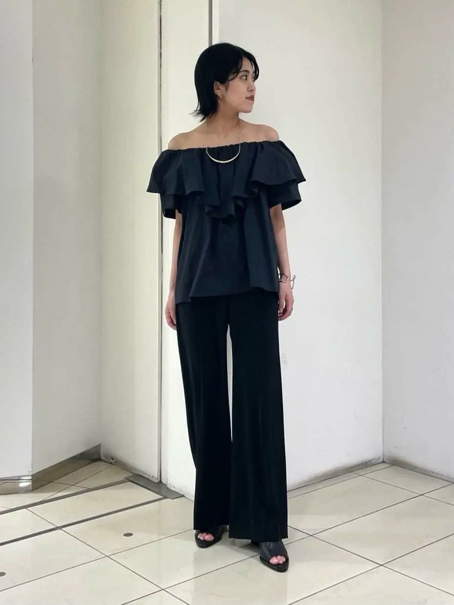 GRACE CONTINENTAL yoshi コーディネート画像