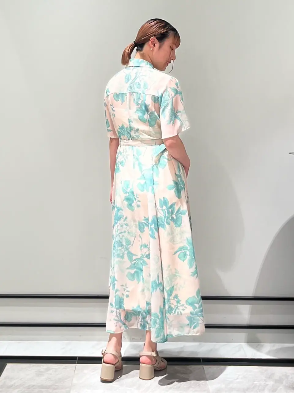 GRACE CONTINENTAL CHISAKO.S コーディネート画像