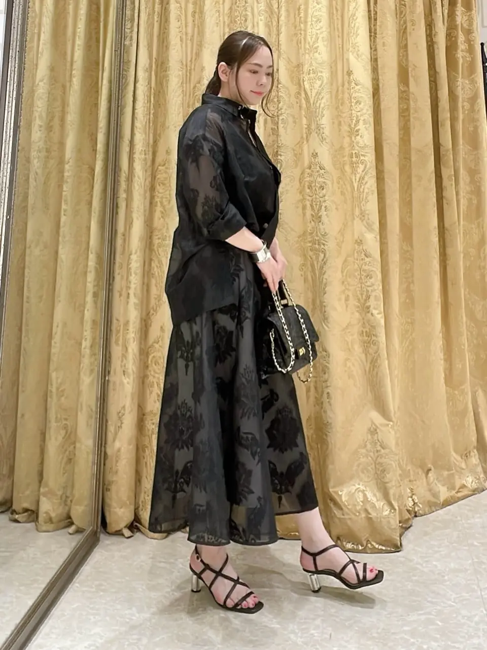 GRACE CONTINENTAL 泉　敦子 コーディネート画像