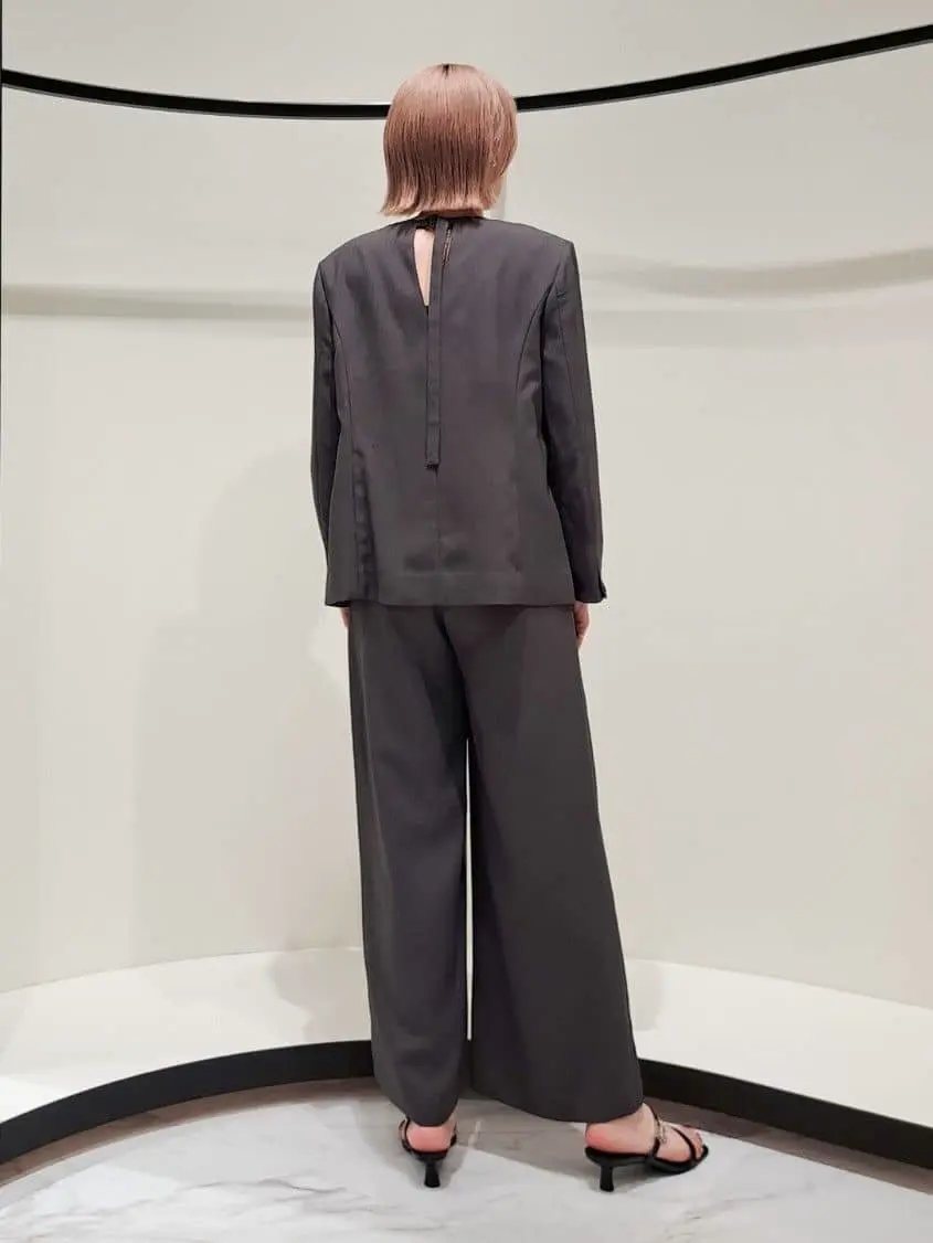 GRACE CONTINENTAL 今野　志保 コーディネート画像