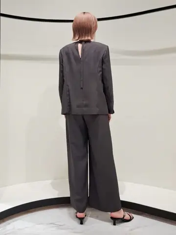 GRACE CONTINENTAL 今野　志保 コーディネート画像