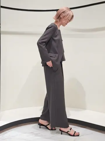 GRACE CONTINENTAL 今野　志保 コーディネート画像