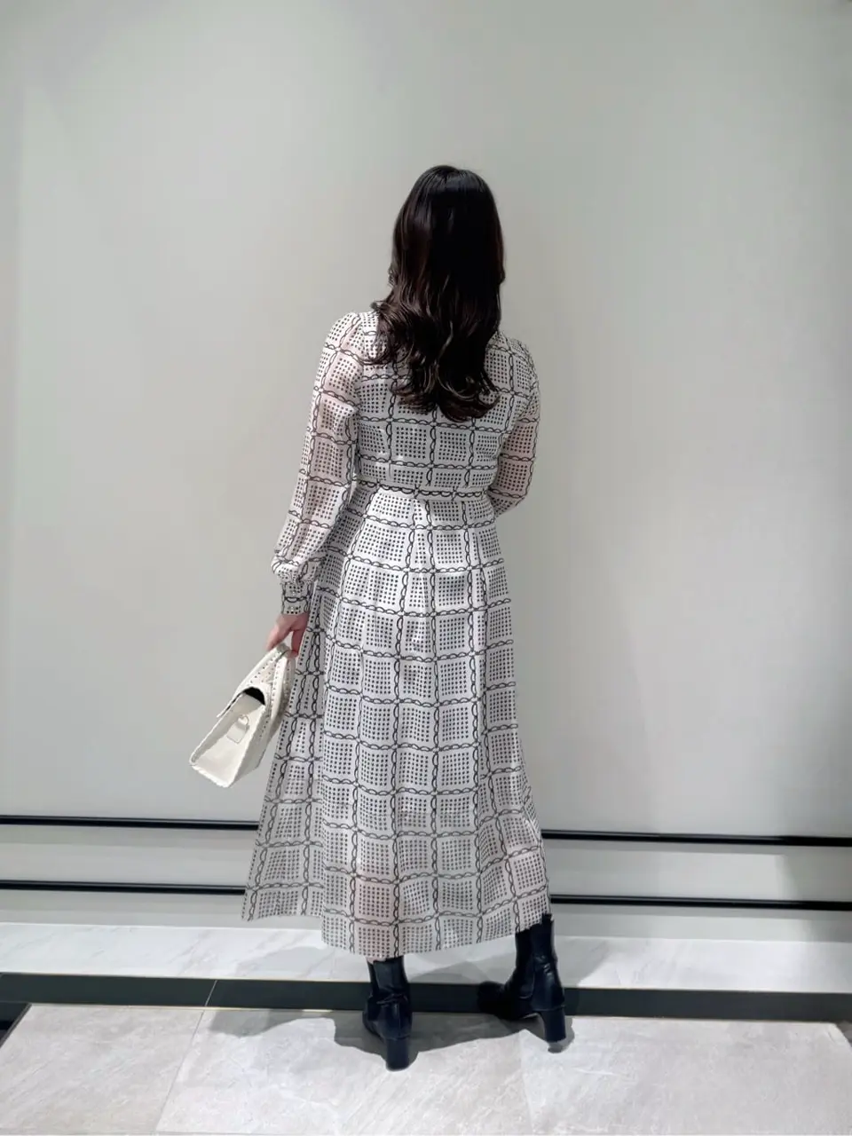 GRACE CONTINENTAL MOMOKO コーディネート画像