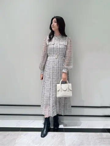 GRACE CONTINENTAL MOMOKO コーディネート画像