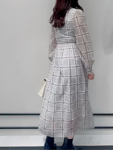 GRACE CONTINENTAL MOMOKO コーディネート画像