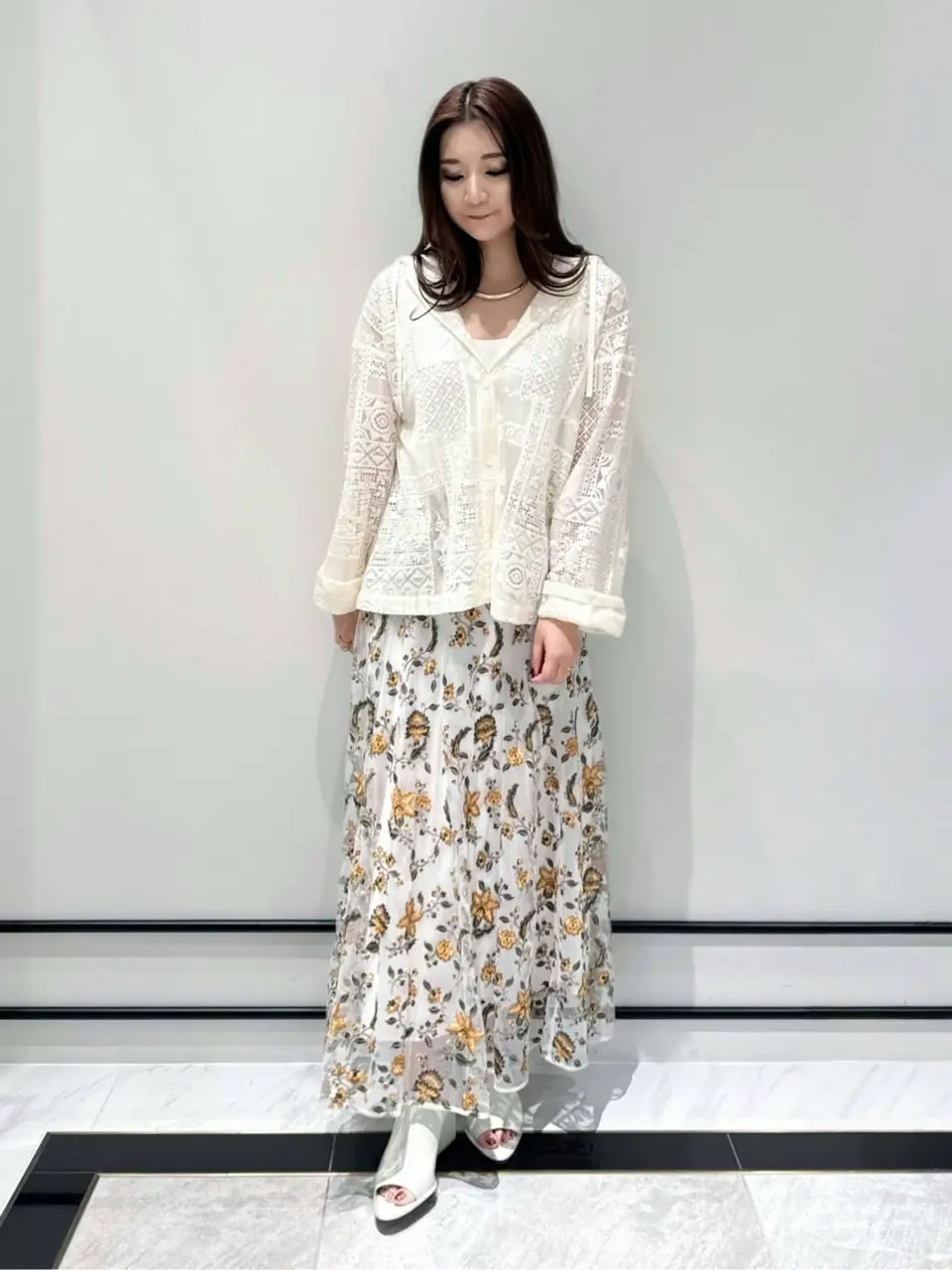 GRACE CONTINENTAL MOMOKO コーディネート画像