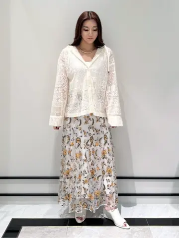 GRACE CONTINENTAL MOMOKO コーディネート画像